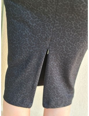 Jupe mi-longue moulante Guess Pipa avec motif léopard noir