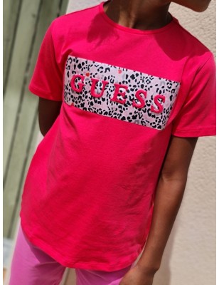 Tee-shirt manches courtes Guess Sanae fuchsia avec motif léopard