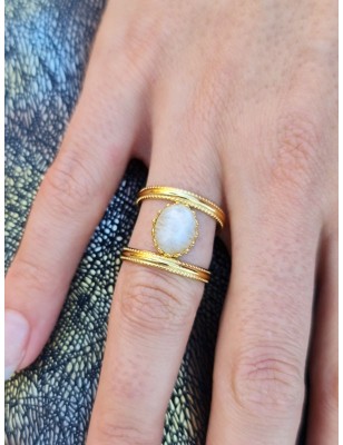 Bague Amanda en acier inoxydable couleur or avec double anneau et pierre beige