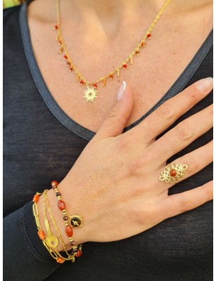 Collier chainette en acier inoxydable couleur or et orangé, avec soleil et perles pendantes