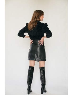 Jupe courte taille haute en simili cuir Molly Bracken Bata noire, coupe trapèze