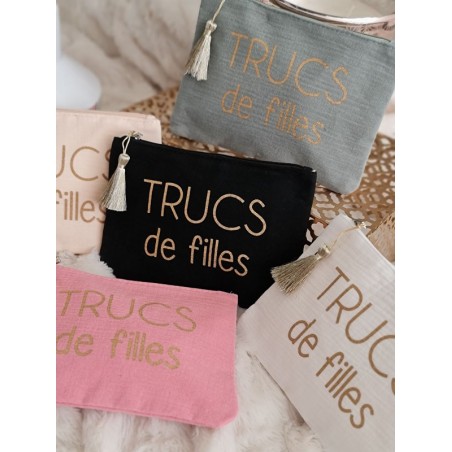 Pochette en gaze de coton "Trucs de filles" avec pompon