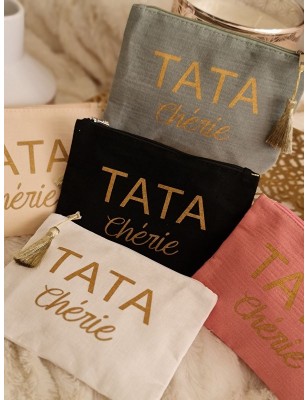 Pochette en gaze de coton "Tata chérie" avec pompon