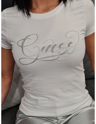 Tee-shirt Guess Linalya manches courtes blanc avec col rond, inscription pailletée et strass