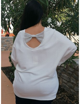Robe pull ample Sandrine blanc col rond avec nœud en strass dans le dos