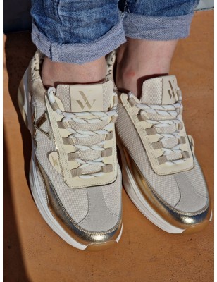 Baskets sneakers Vanessa Wu BK2585 Clemence beige et or multi-matières