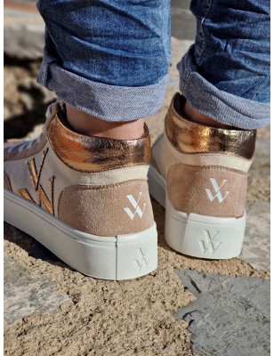 Baskets montantes Vanessa Wu BK2556 Suzie suédine beige et rose gold avec languette léopard