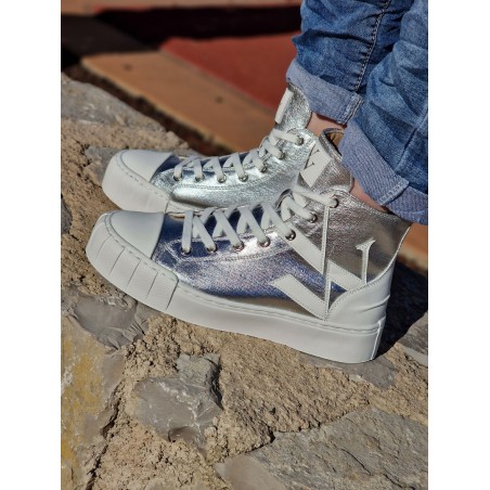 Baskets montantes Vanessa Wu BK2522 Pina blanches et argent