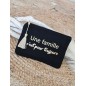 Pochette "Une famille c'est pour toujours"