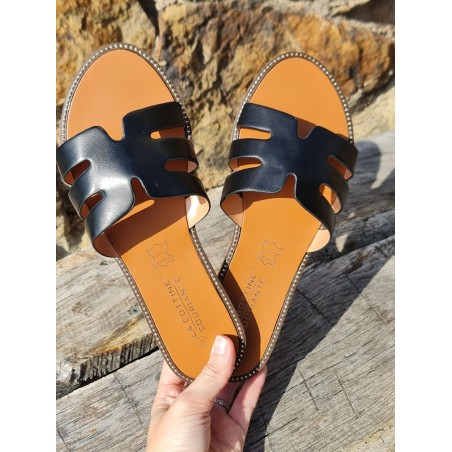 Mules femme Evy noires avec brides ajourées