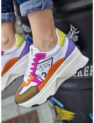Baskets femme sneakers Guess Calebb4 blanches et multicolores avec grosse semelle