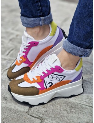 Baskets femme sneakers Guess Calebb4 blanches et multicolores avec grosse semelle