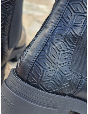 Bottines femme Guess Madla3 noires avec semelle crantée et logo 4G en relief