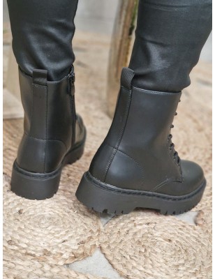 Bottines femme Lola noires avec lacets