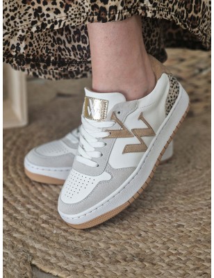 Baskets basses femme Vanessa Wu Esmee camel bi-matières avec motif léopard effet poil