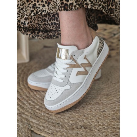 Baskets basses femme Vanessa Wu Esmee camel bi-matières avec motif léopard effet poil