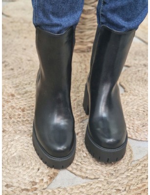 Bottines femme Guess Warin noires avec petit talon et semelle crantée