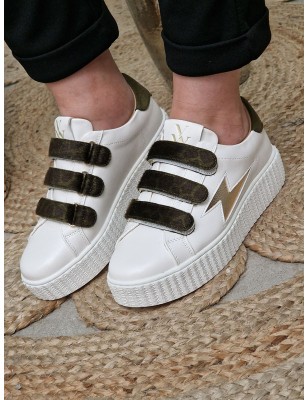 Baskets éclair Vanessa Wu Thais blanches à plateforme avec scratchs kaki effet poil