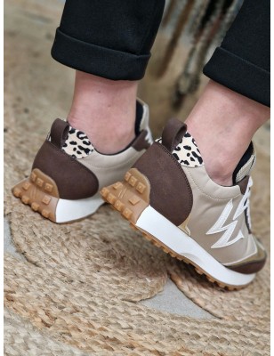 Baskets sneakers femme Vanessa Wu Vwgrace beiges et marron multi-matières avec contrefort léopard