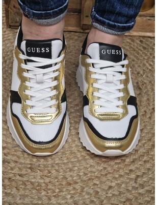 Baskets femme sneakers Guess Vinsa2 bi-matière blanches et or avec semelle crantée