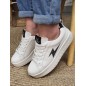 Baskets femme Vanessa Wu Tania blanches et noires