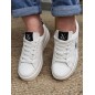 Baskets femme Vanessa Wu Tania blanches et noires