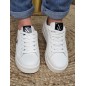Baskets femme Vanessa Wu Tania blanches et noires