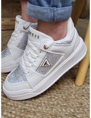 Baskets femme Guess Delove blanches
