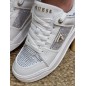 Baskets femme Guess Delove blanches