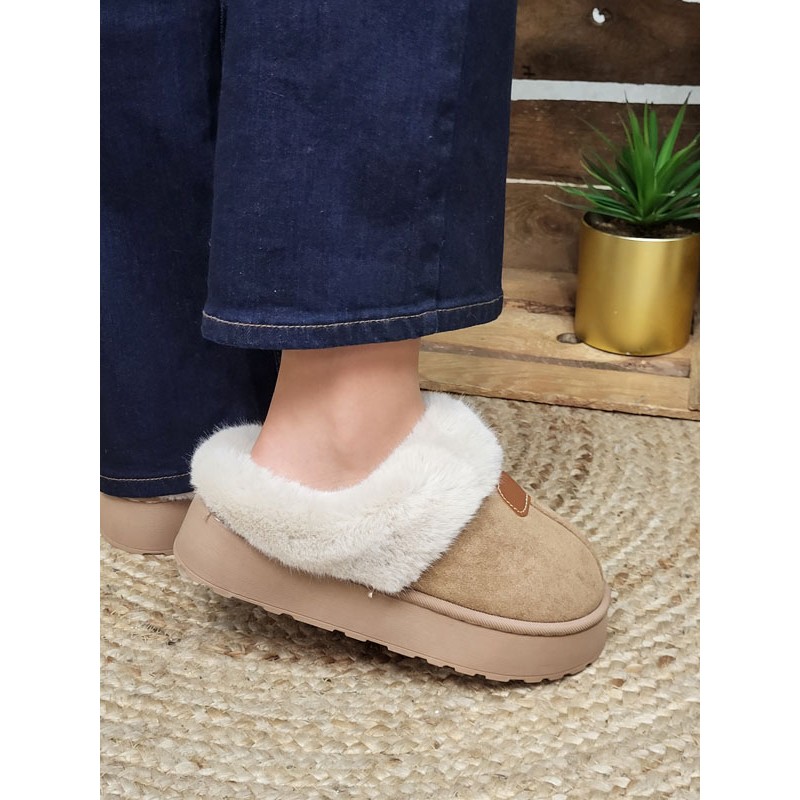 Chaussons femme daim fourrés Mindra beiges