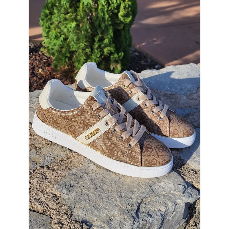 Baskets femme Guess Britz beiges Baskets femme Guess Britz beiges