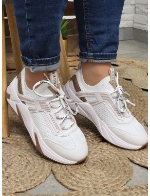 Baskets femme sneakers Guess Genga blanches