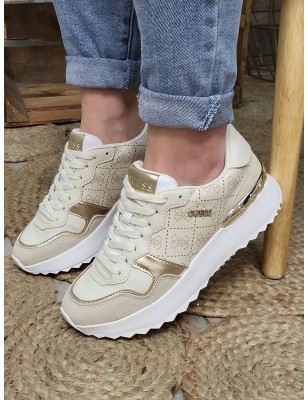Baskets femme sneakers Guess Vinsa beiges
