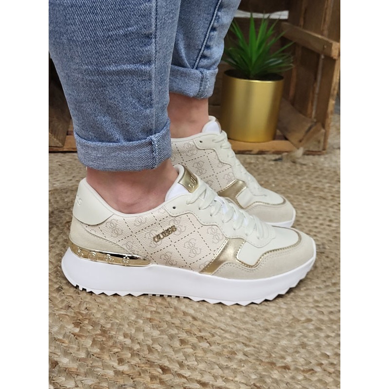 Baskets femme sneakers Guess Vinsa beiges