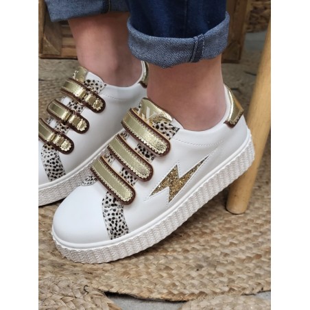 Baskets femme éclair Vanessa Wu Xenia blanches