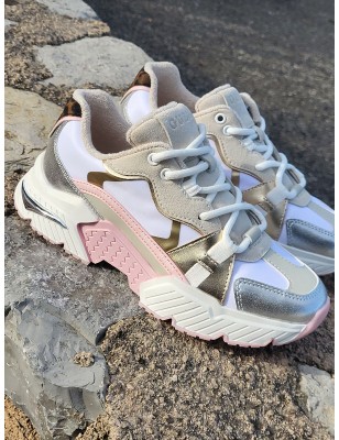 Baskets femme sneakers Guess Ciesta roses